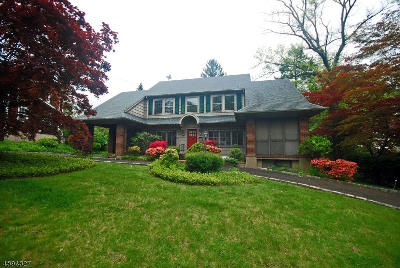 9 Lafayette Pl - Photo 1