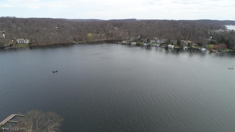 313 Lakeside Ave - Photo 1