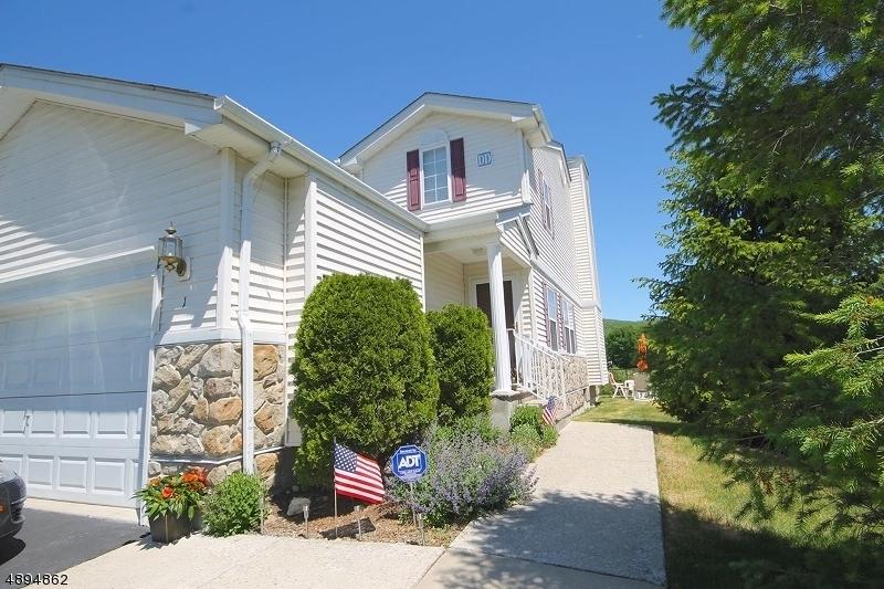 1 Spruce Hill Ct - Photo 1