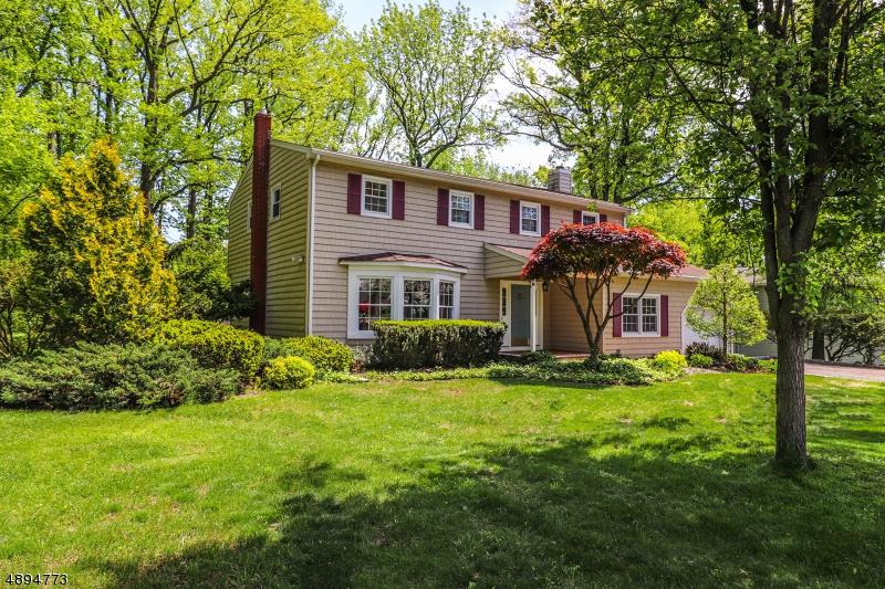 31 Sherwood Rd - Photo 1