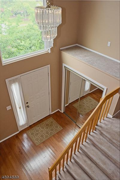 19 Queens Bridge Dr - Photo 1
