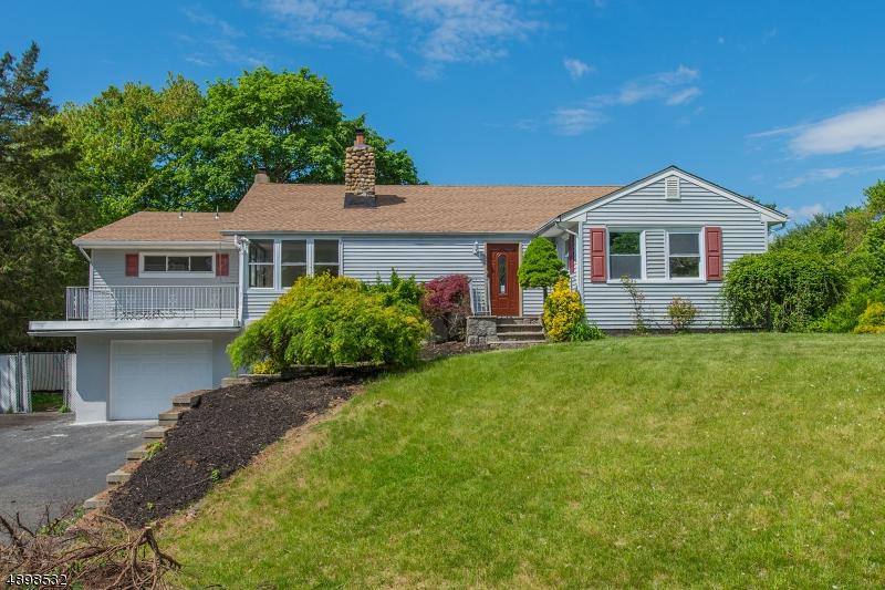 37 Hanover Pl - Photo 1