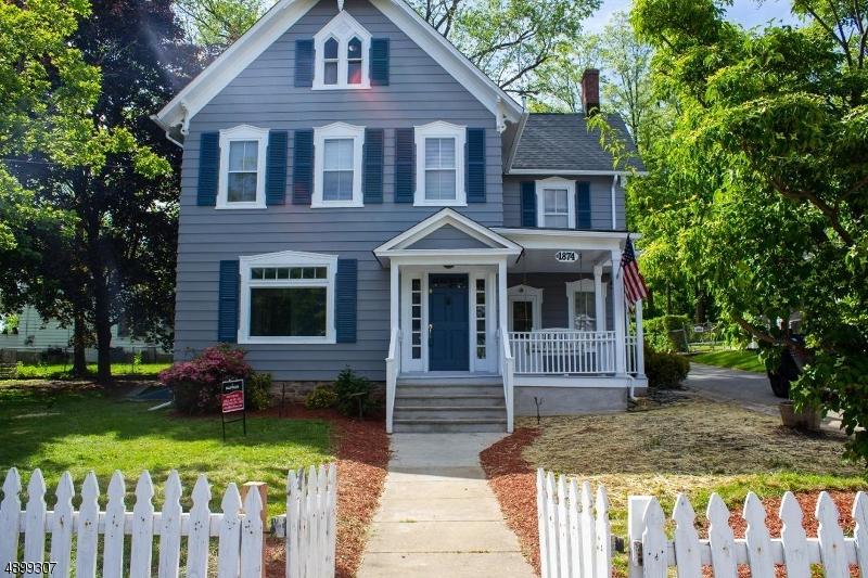 49 W Dewey Ave - Photo 1