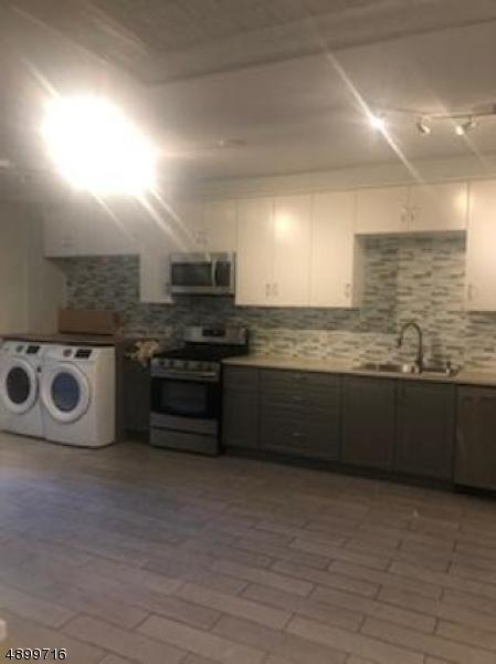 413 Bloomfield Ave - Photo 1