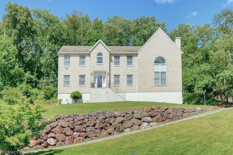 123 Chopin Dr - Photo 1