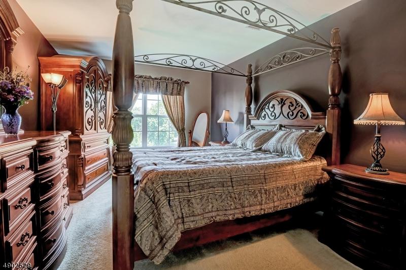 14 Dynasty Dr - Photo 1