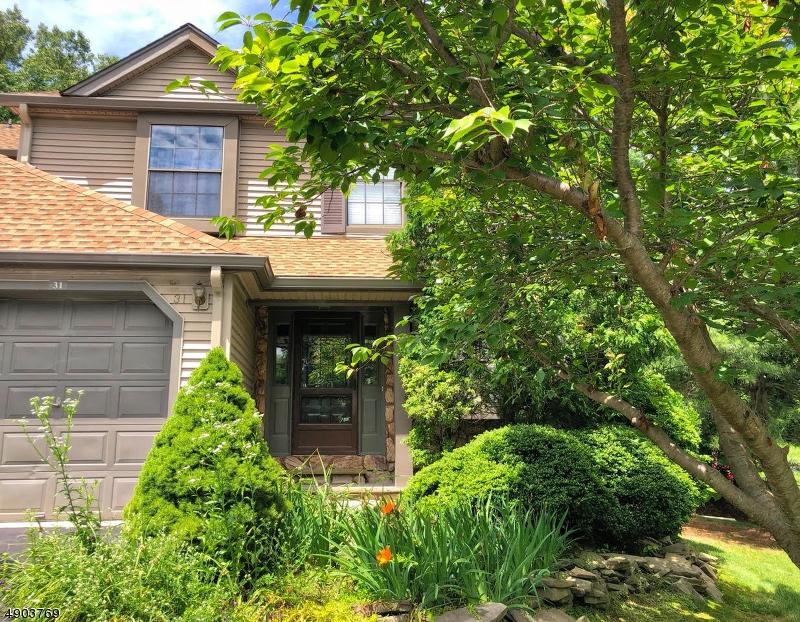 31 Manor Dr - Photo 1