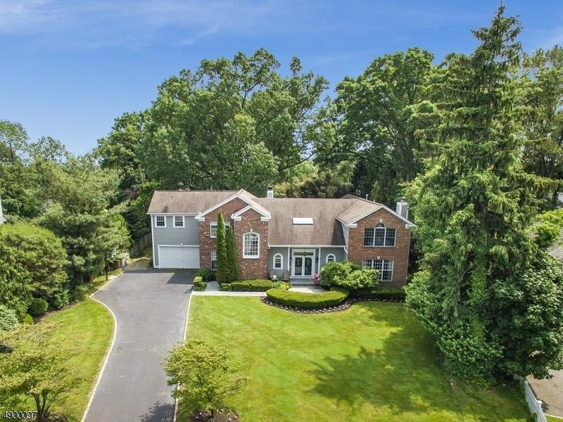16 Heller Dr - Photo 1