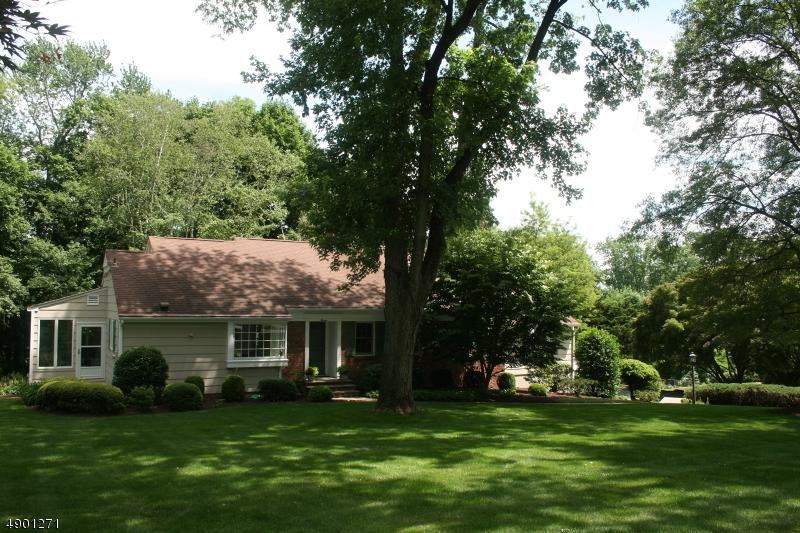 11 Windwood Rd - Photo 1