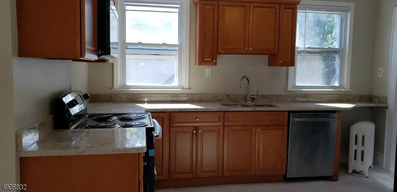 186 Chestnut St - Photo 1
