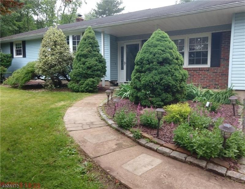 27 Morris Ln - Photo 1