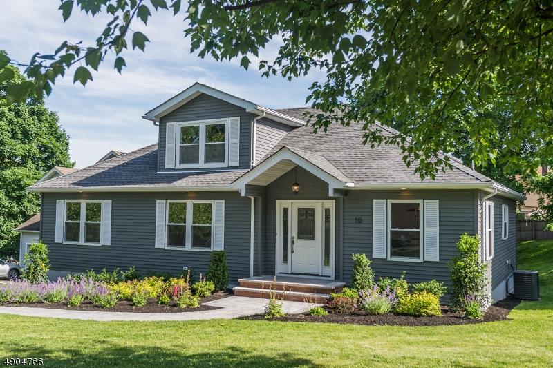 10 Hilltop Pl - Photo 1