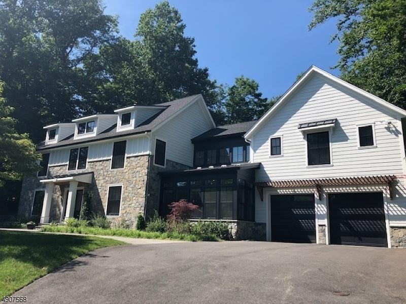 22 Oakwood Rd - Photo 1