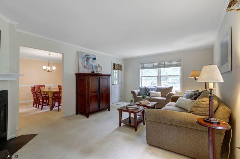 12 Heritage Dr - Photo 1