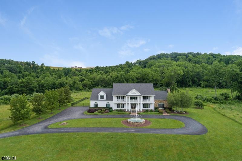 384 Mountain View Rd W - Photo 1