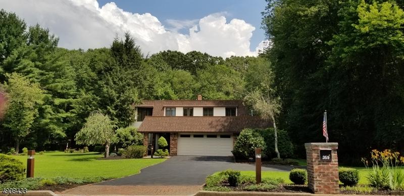 359 Hillview Ter - Photo 1