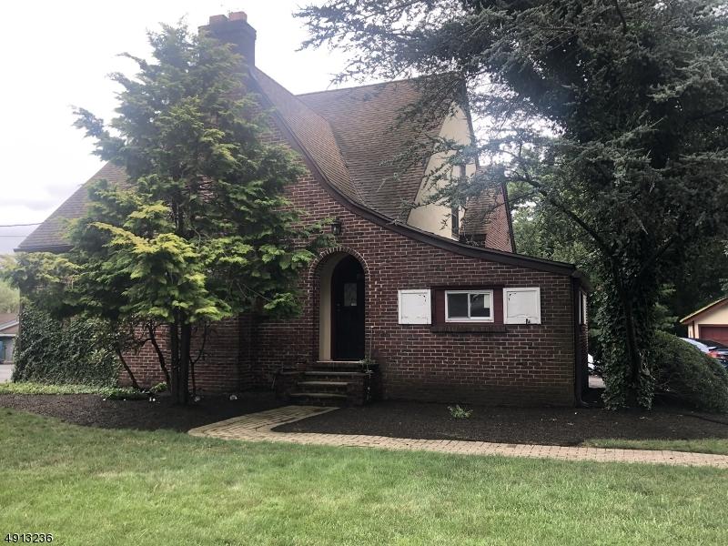 153 Stirling Rd - Photo 1