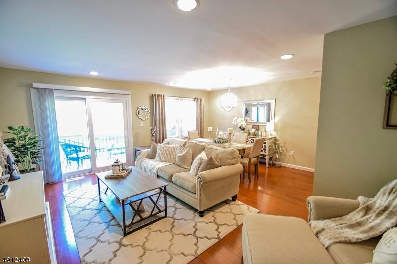 9 Chelsea Cir - Photo 1