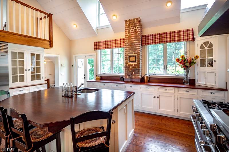 168 Anderson Hill Rd - Photo 1