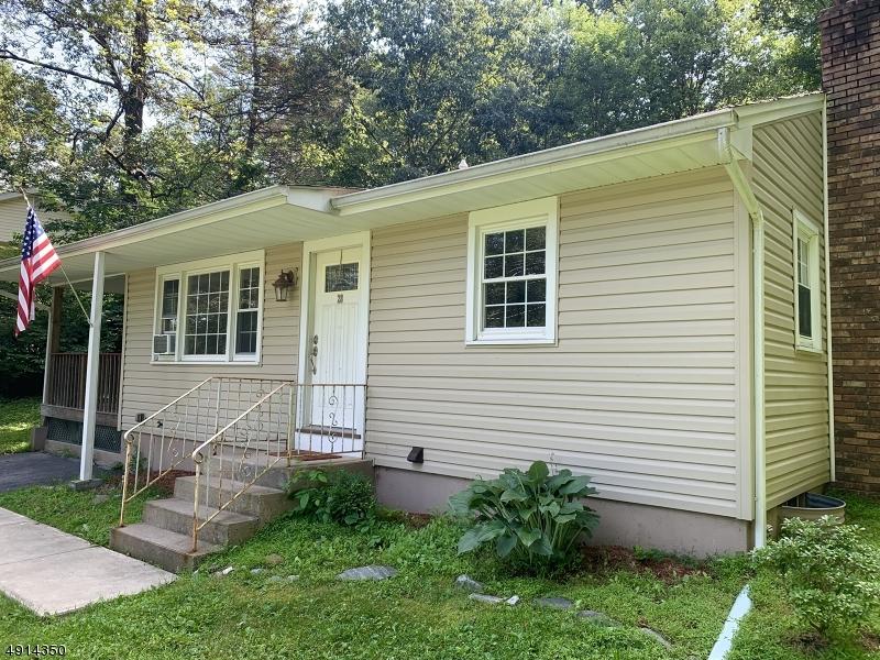 28 Barry Dr N - Photo 1