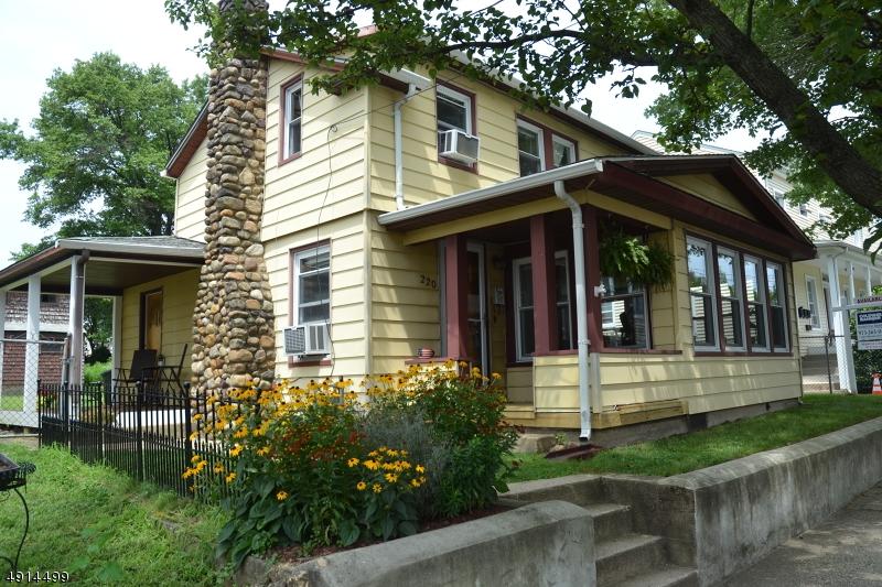 220 Church St - Photo 1