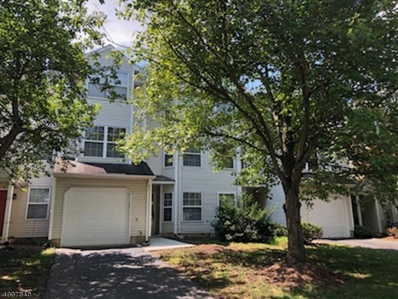 11 Delaware Ln - Photo 1