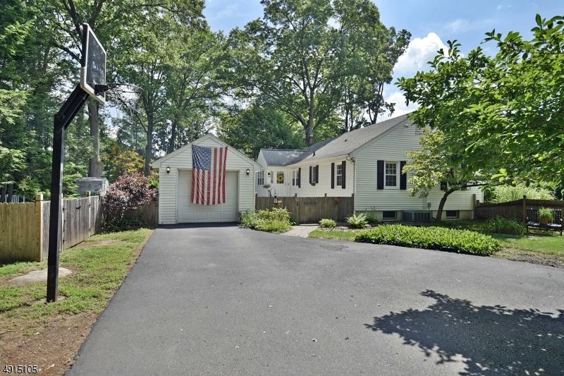 59 Lake St - Photo 1