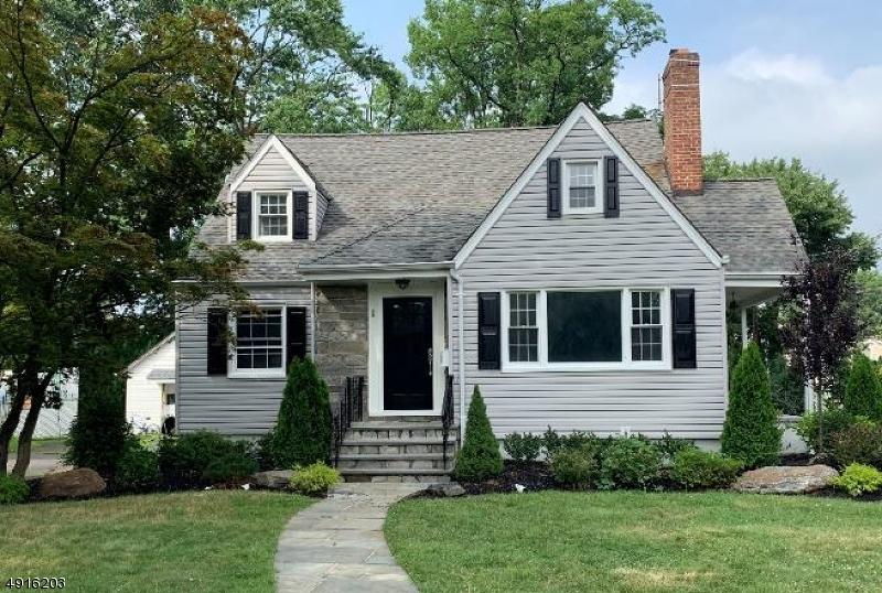 1033 Columbus Ave - Photo 1