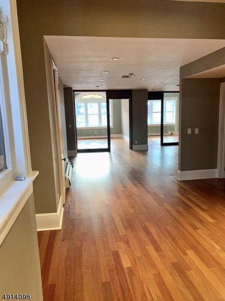425 Bloomfield Ave - Photo 1