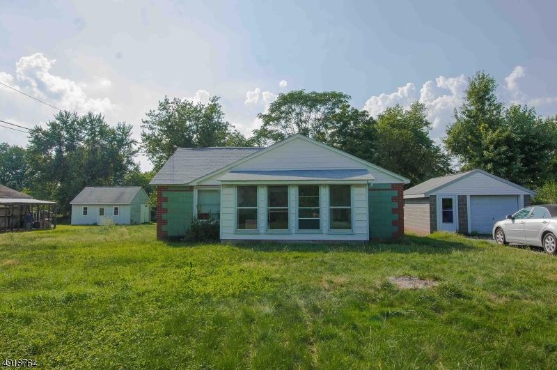 54 Riverview Ave - Photo 1