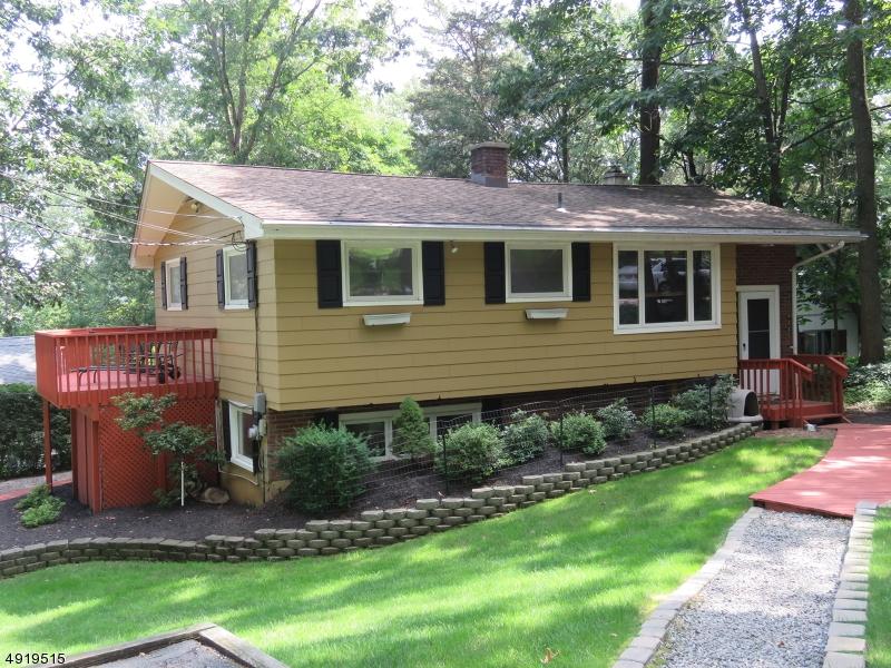 39 Sherwood Forest Dr - Photo 1
