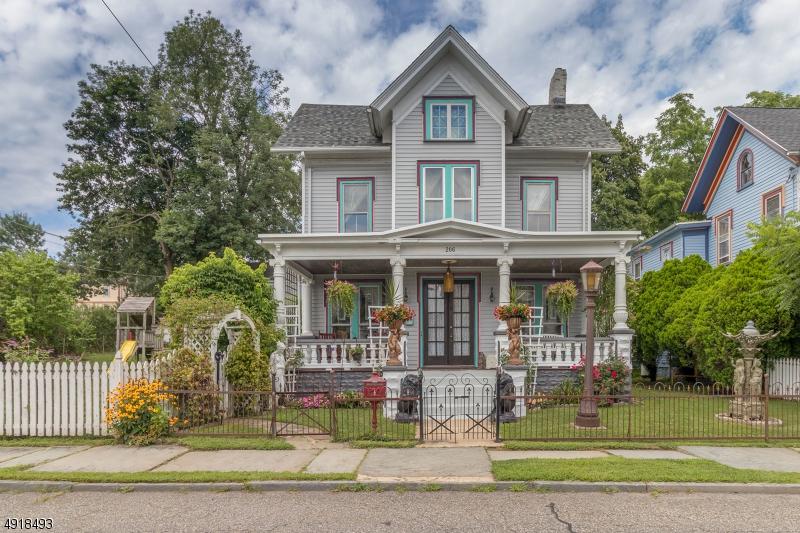 206 Church St - Photo 1
