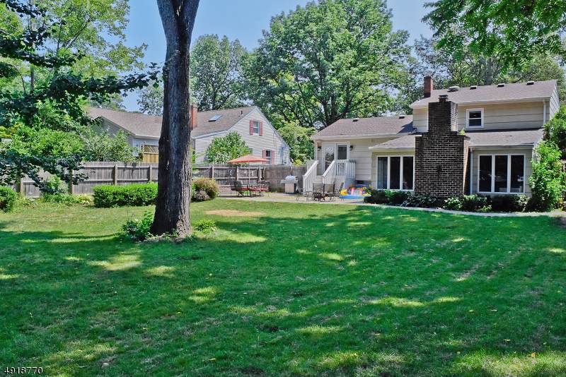 20 Stiles Ave - Photo 1