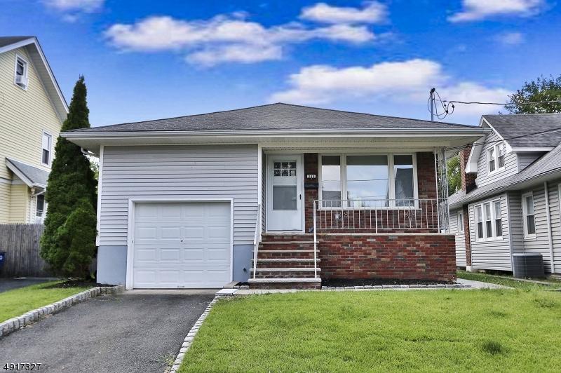 345 Hazel Ave - Photo 1