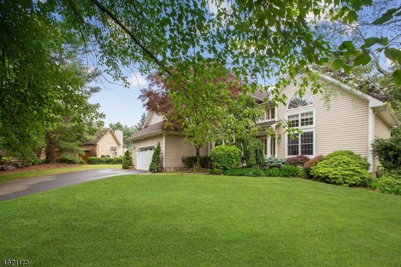 108 Sturbridge Cir - Photo 1