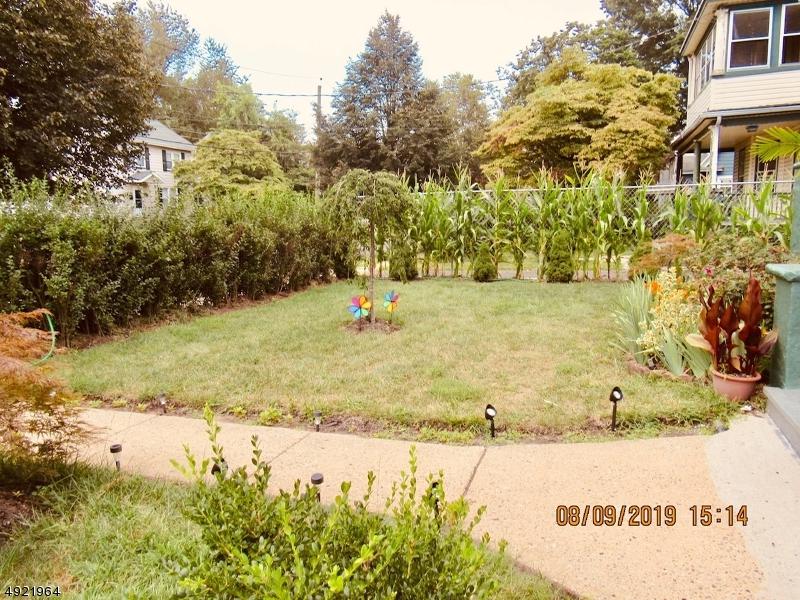 1012 W 5Th St - Photo 1