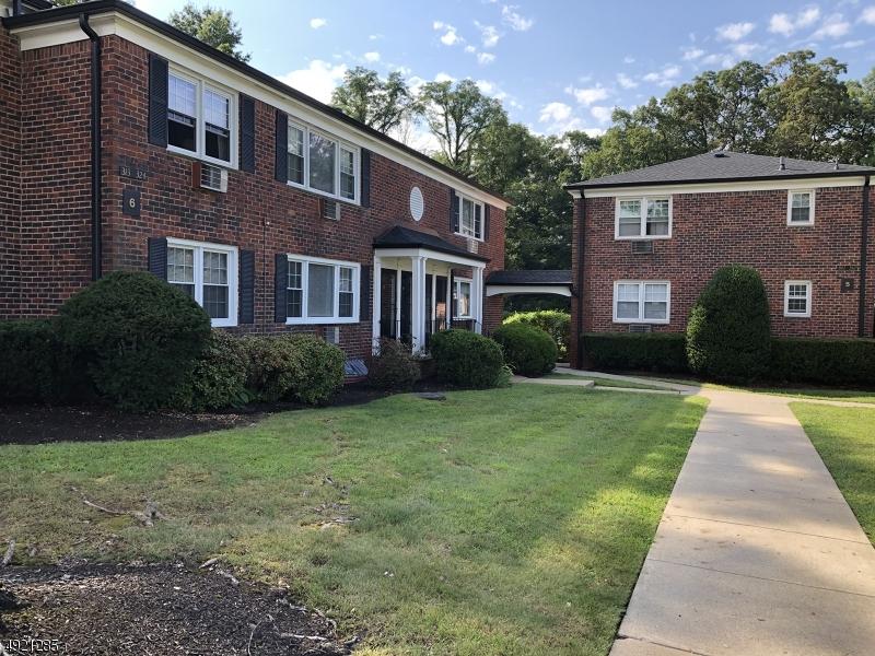 316 Pitney Pl - Photo 1