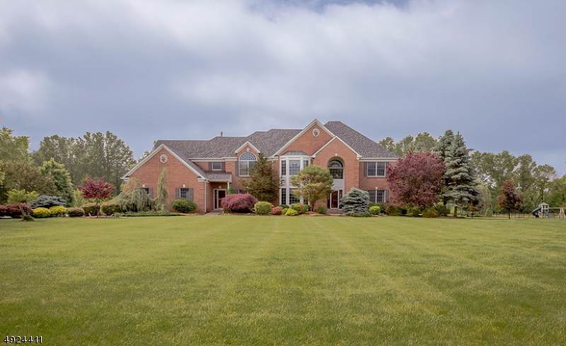 10 Jacobus Ln - Photo 1