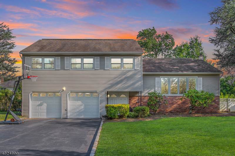 6 Alexandria Dr - Photo 1