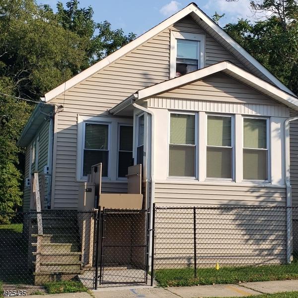 98 N 10Th St - Photo 1