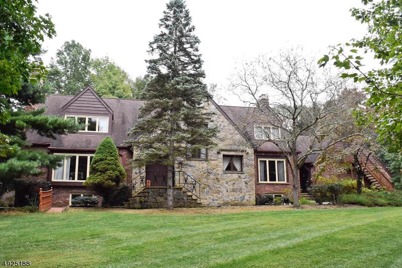 333 Stanhope Rd - Photo 1