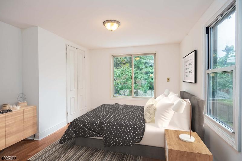 46 Cummings St - Photo 1