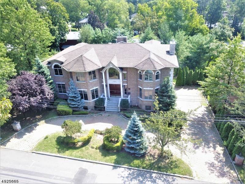17 Skyline Dr - Photo 1