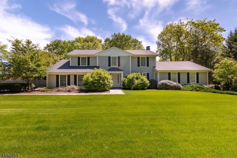 41 Newton Ave - Photo 1