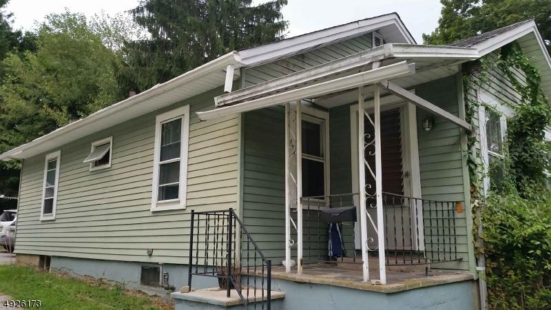 134 Sparta Ave - Photo 1
