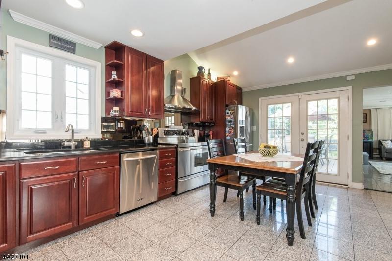 337 Bender Ave - Photo 1