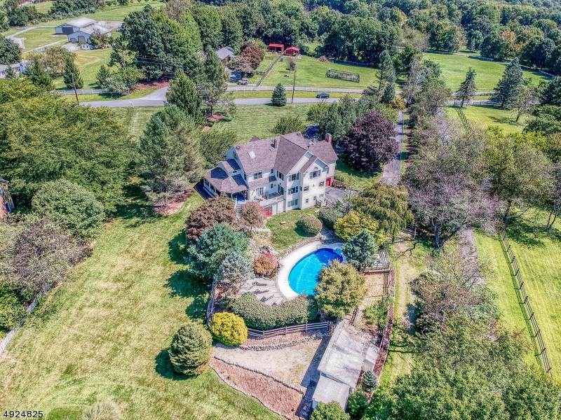 9 Farmersville Rd - Photo 1