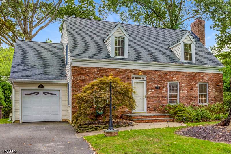 832 Stevens Ave - Photo 1