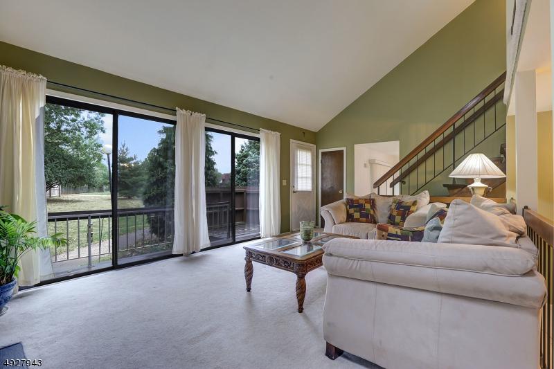 21 Bloomingdale Dr 2A - Photo 1