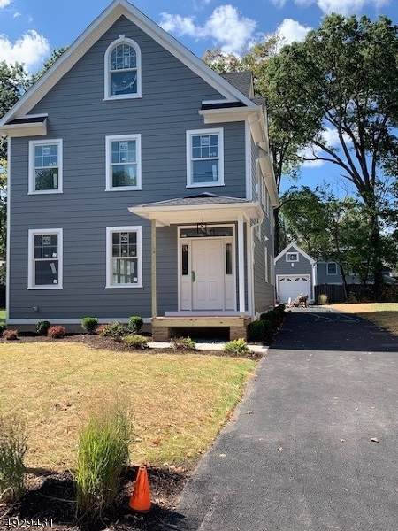 51 Hedges Ave - Photo 1